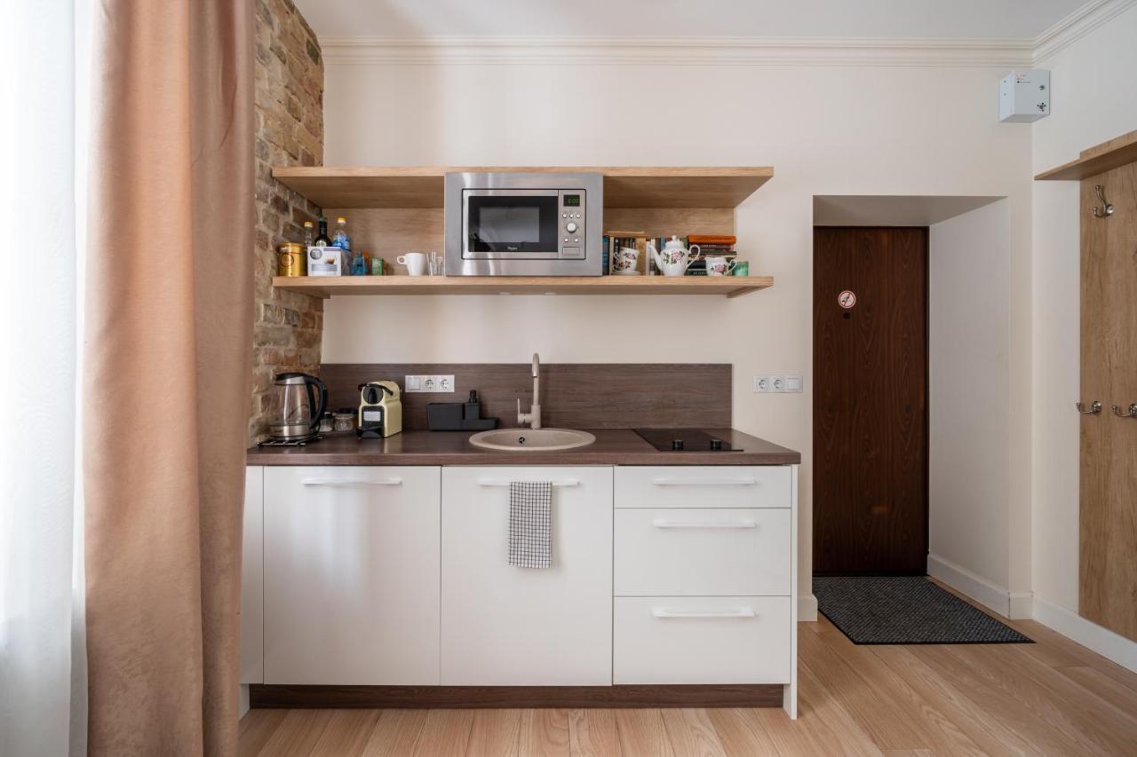 Stylish Studio Close To City Center, Cafes & Parks & Local Dining Riga Exterior photo